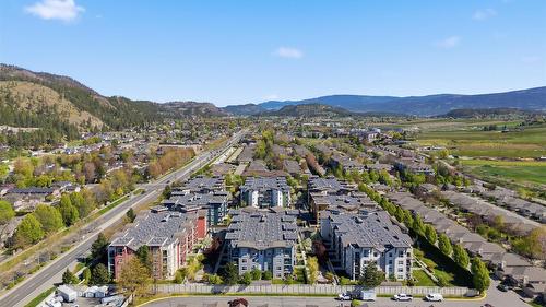 214-547 Yates Road, Kelowna, BC - Outdoor With View