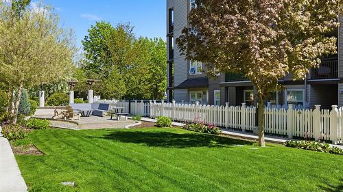 214-547 Yates Road, Kelowna, BC - Outdoor
