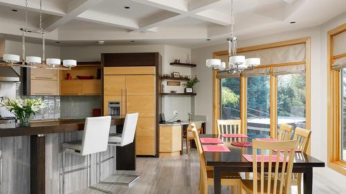 4326- 4330 Bedford Lane, Kelowna, BC - Indoor Photo Showing Dining Room