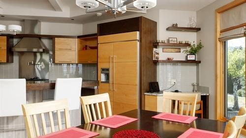 4326- 4330 Bedford Lane, Kelowna, BC - Indoor