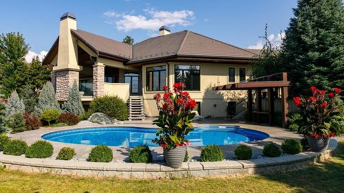 4326- 4330 Bedford Lane, Kelowna, BC - Outdoor With In Ground Pool With Deck Patio Veranda