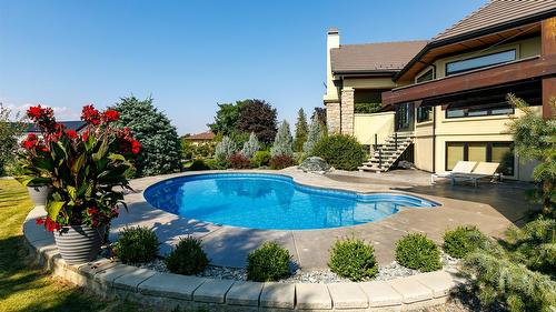 4326- 4330 Bedford Lane, Kelowna, BC - Outdoor With In Ground Pool With Deck Patio Veranda