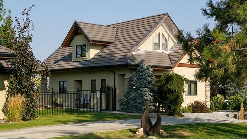 4326- 4330 Bedford Lane, Kelowna, BC - Outdoor