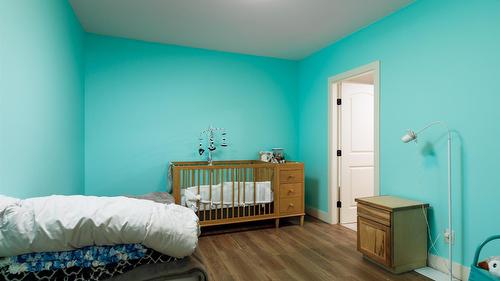4326- 4330 Bedford Lane, Kelowna, BC - Indoor Photo Showing Bedroom