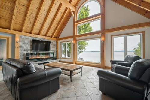 Salon - 100 Ch. Mccarthy, Grand-Remous, QC - Indoor Photo Showing Living Room