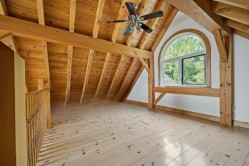 Mezzanine - 
