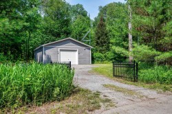 Garage - 