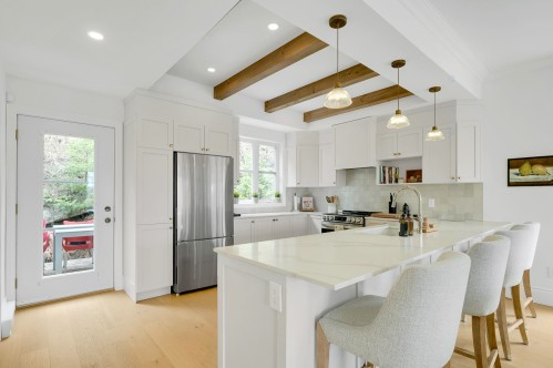 Kitchen - 223 Ch. De Cortina, Piedmont, QC - Indoor Photo Showing Kitchen With Upgraded Kitchen