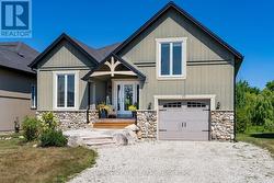 77 FINDLAY DRIVE Collingwood, ON L9Y 0G6