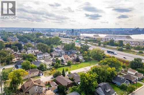 11 Knapmans Drive, Hamilton, ON 