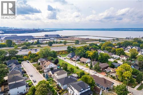 11 Knapmans Drive, Hamilton, ON 