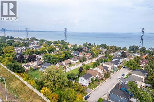 11 Knapmans Drive, Hamilton, ON 