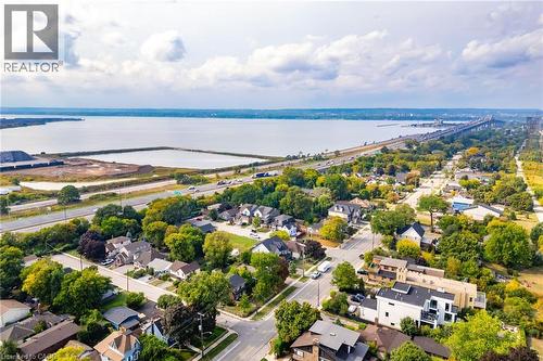 11 Knapmans Drive, Hamilton, ON 