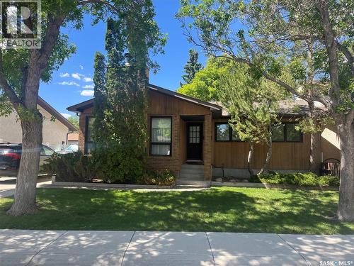 2930 More Crescent E, Regina, SK - Outdoor