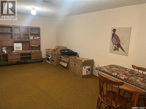 2930 More Crescent E, Regina, SK - Indoor