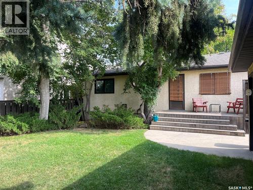 2930 More Crescent E, Regina, SK - Outdoor