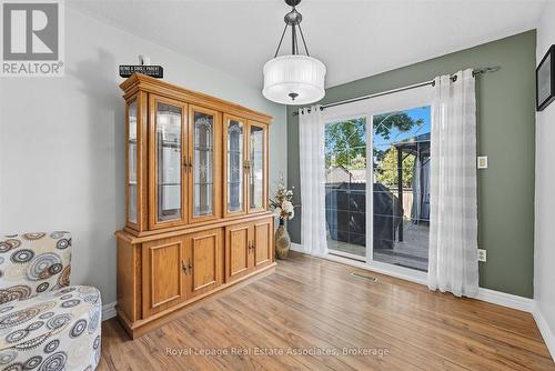 107 Billington Crescent, Hamilton, ON - Indoor Photo Showing Other Room