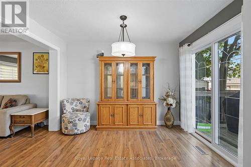 107 Billington Crescent, Hamilton, ON - Indoor Photo Showing Other Room