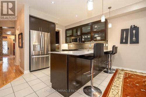 547 Wansbrough Way, Shelburne, ON - Indoor Photo Showing Kitchen