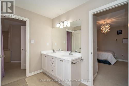 547 Wansbrough Way, Shelburne, ON - Indoor Photo Showing Bathroom