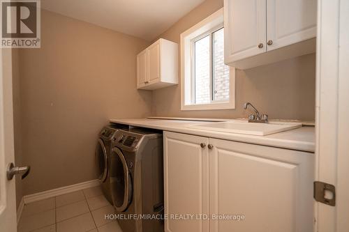 547 Wansbrough Way, Shelburne, ON - Indoor Photo Showing Laundry Room