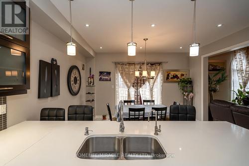 547 Wansbrough Way, Shelburne, ON - Indoor Photo Showing Kitchen With Double Sink