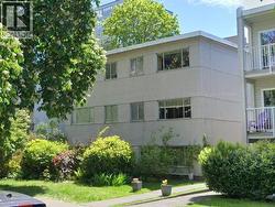 2160 W 39TH AVENUE  Vancouver, BC V6M 1T5