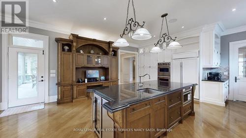 9 Fifeshire Road, Toronto, ON 