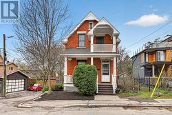 56 GROSVENOR AVENUE Ottawa, ON K1S 4S2