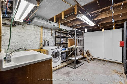 56 Grosvenor Avenue, Ottawa, ON - Indoor Photo Showing Laundry Room
