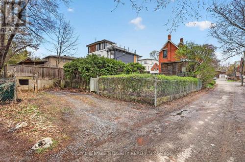 56 Grosvenor Avenue, Ottawa, ON - Outdoor