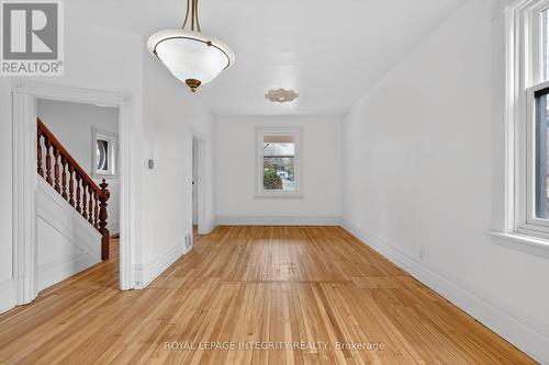 56 Grosvenor Avenue, Ottawa, ON - Indoor Photo Showing Other Room