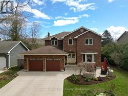 303 6TH AVENUE W Owen Sound, ON N4K 6H9