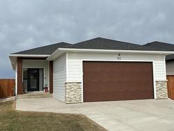 91 Aberdeen Drive Niverville, MB R0A 0A1
