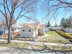 727 14th Street Brandon, MB R7A 4V2