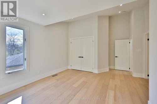 1340 Contour Drive, Mississauga, ON - Indoor Photo Showing Other Room