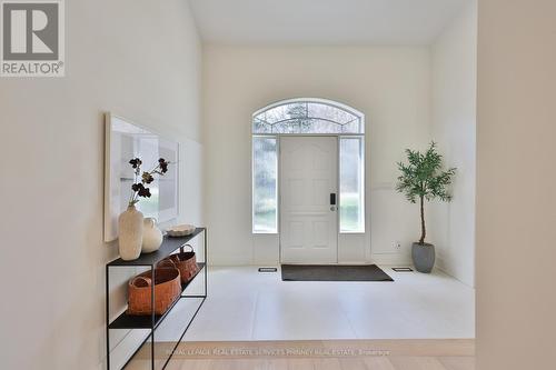 1340 Contour Drive, Mississauga, ON - Indoor Photo Showing Other Room