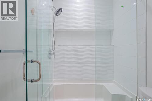 230 Greyeyes-Steele Way, Saskatoon, SK - Indoor Photo Showing Bathroom