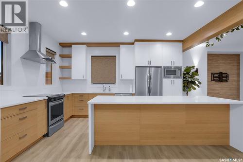 230 Greyeyes-Steele Way, Saskatoon, SK - Indoor Photo Showing Kitchen