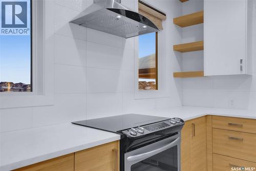 230 Greyeyes-Steele Way, Saskatoon, SK - Indoor Photo Showing Kitchen