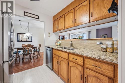 8 Christopher Court Unit# 507, Guelph, ON - Indoor Photo Showing Kitchen With Double Sink