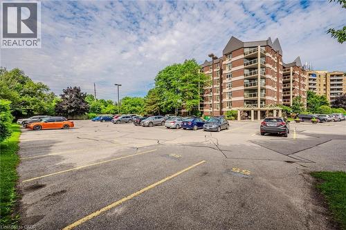 8 Christopher Court Unit# 507, Guelph, ON - Outdoor