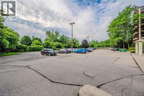 8 Christopher Court Unit# 507, Guelph, ON - Outdoor