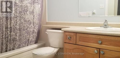 52 Ayers Crescent, Toronto, ON - Indoor Photo Showing Bathroom
