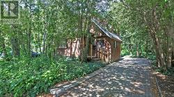 92 HORSHAM AVENUE Toronto, ON M2N 1Z9