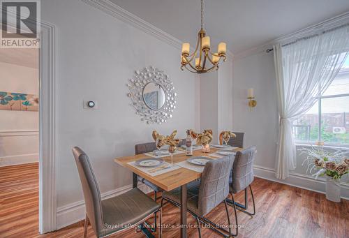 92 Adam Street, Cambridge, ON - Indoor Photo Showing Dining Room