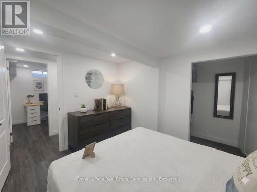92 Adam Street, Cambridge, ON - Indoor Photo Showing Bedroom