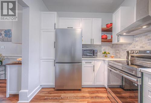 92 Adam Street, Cambridge, ON - Indoor Photo Showing Kitchen