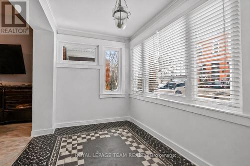 12 Lewis Street, Ottawa, ON - Indoor Photo Showing Other Room
