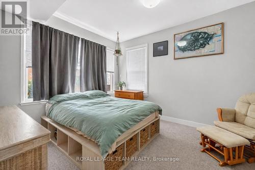 12 Lewis Street, Ottawa, ON - Indoor Photo Showing Bedroom